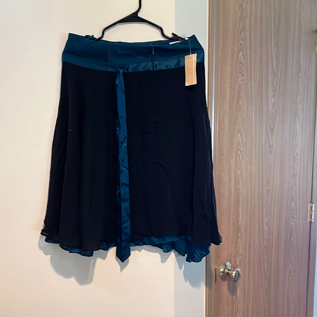 To The Max Brand Black Harbor Blue Skirt